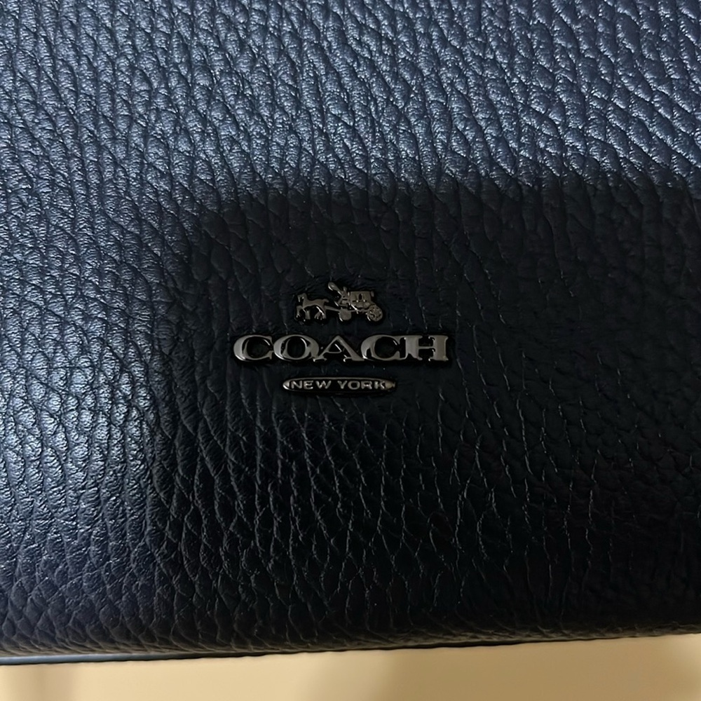 COACH BROOKLYN 34 Carryall handbag. Navy blue pebbled leather. Free dust bag - Picture 2 of 16